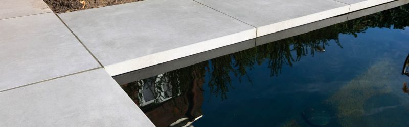 MBI Maastricht Geo Ceramica gebruikt als vijverrand .